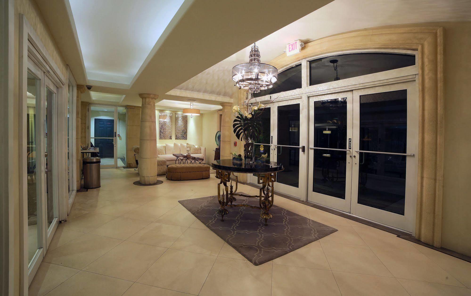 The Sea Lord Hotel & Suites (Adults Only) Lauderdale-by-the-Sea Exterior photo
