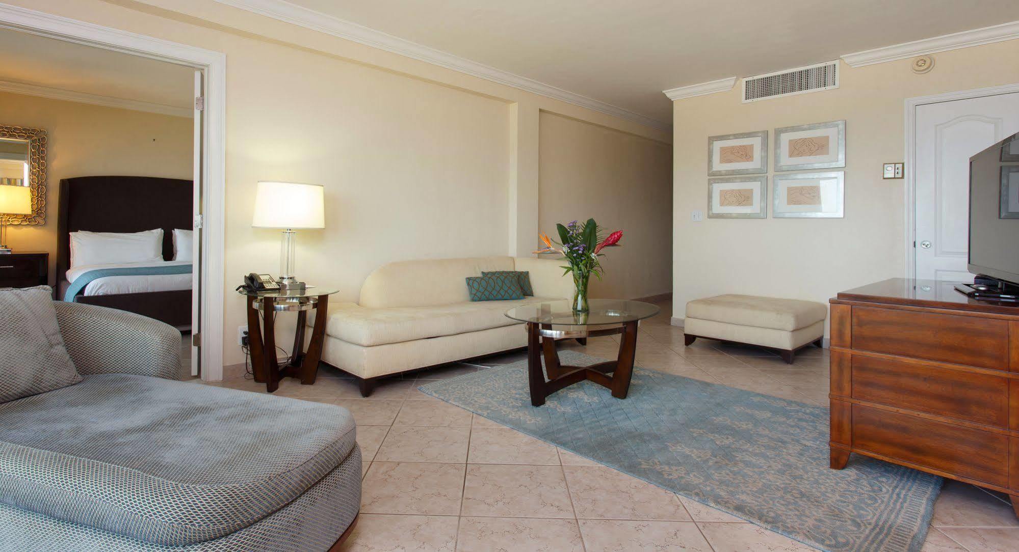 The Sea Lord Hotel & Suites (Adults Only) Lauderdale-by-the-Sea Exterior photo